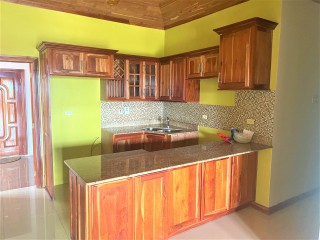 2 bed Apartment For Rent in LIGUANEA, Kingston / St. Andrew, Jamaica