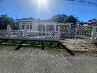 4 bed House For Sale in Angel, St. Catherine, Jamaica