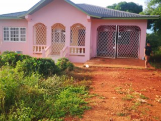 3 bed House For Sale in Comma Pen, St. Elizabeth, Jamaica