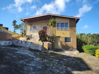 5 bed House For Sale in Mandeville, Manchester, Jamaica