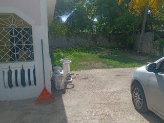House For Sale in Cromarty Grove, St. Catherine Jamaica | [5]