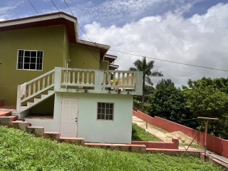 3 bed House For Sale – Wales District, Manchester, Jamaica