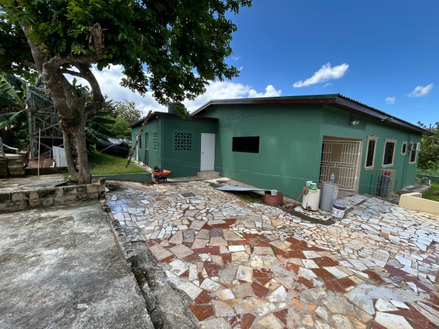 House For Sale in Santa Cruz, St. Elizabeth Jamaica | [11]