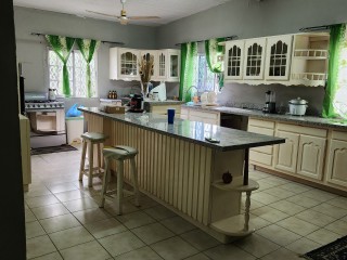 4 bed House For Sale – Marlie Mount, St. Catherine, Jamaica