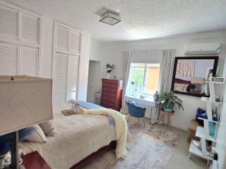 2 bed Apartment For Sale – Red Hills, Kingston / St. Andrew, Jamaica