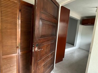 2 bed House For Rent in Havendale, Kingston / St. Andrew, Jamaica