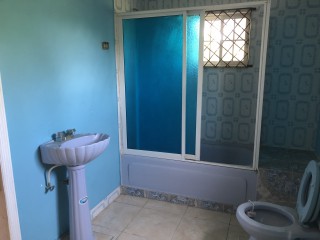 House For Sale in GLENMUIR HOUSING SCHEME MAY PEN, Clarendon Jamaica | [8]