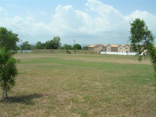 2 bed House For Sale in Caribbean Estate, St. Catherine, Jamaica