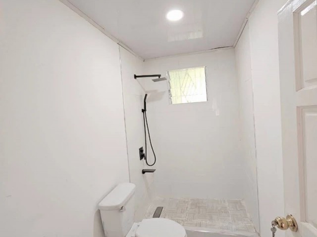 2 bed House For Rent - 15 Sundown Crescent Kingston, Kingston / St. Andrew, Jamaica