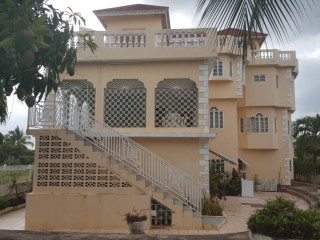 House For Sale in Green Acres, St. Catherine Jamaica | [1]