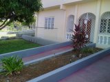 House For Rent in residential area, Clarendon Jamaica | [6]