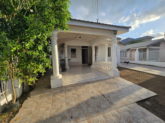 House For Sale in Old Harbour, St. Catherine Jamaica | [7]
