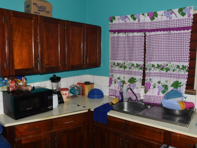 House For Sale in WILLIAMSFIELD, Manchester Jamaica | [6]