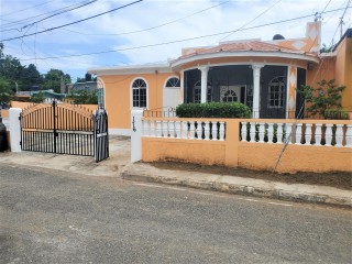 3 bed House For Sale in Cumberland Portmore, St. Catherine, Jamaica