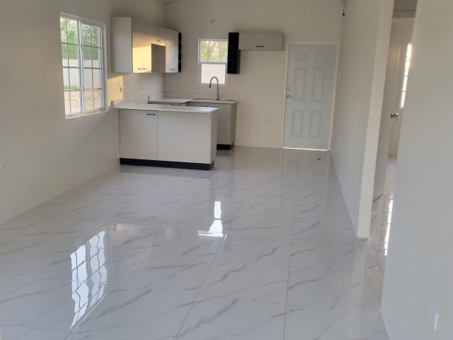 House For Sale in Phoenix Park Village 2, St. Catherine Jamaica | [6]