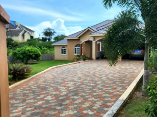 3 bed House For Sale in St Jago Heights, St. Catherine, Jamaica