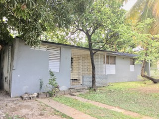 House For Sale in Mona, Kingston / St. Andrew Jamaica | [5]