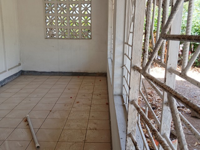 House For Sale in Passage Fort  Portmore, St. Catherine Jamaica | [6]