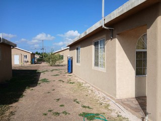 House For Rent in Phoenix Village 1, St. Catherine Jamaica | [2]