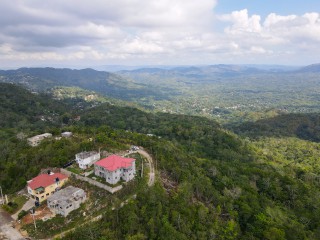 5 bed House For Sale in Coopers Hill, Kingston / St. Andrew, Jamaica