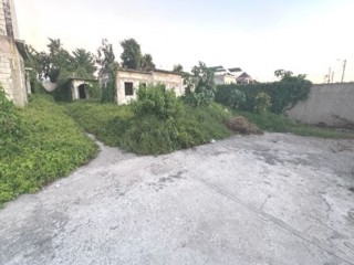 1 bed House For Sale – Windward Road, Kingston / St. Andrew, Jamaica