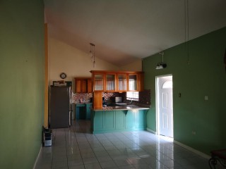 House For Sale in Caribbean Estates, St. Catherine Jamaica | [12]