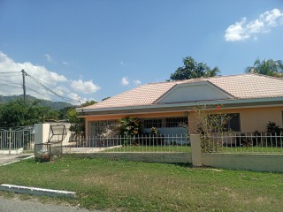5 bed House For Sale in Kingston 8, Kingston / St. Andrew, Jamaica