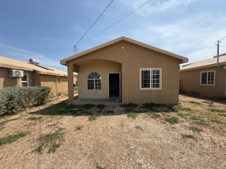 House For Rent in Phoenix village 2, St. Catherine Jamaica | [8]