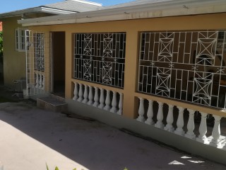 House For Sale in Draxhall  Ocho Rios, St. Ann Jamaica | [9]