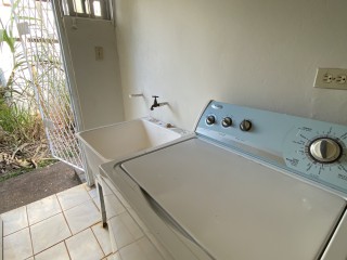 Flat For Rent in Woodlawn housing scheme Mandeville, Manchester Jamaica | [7]