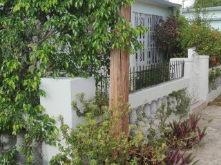 House For Sale in Kgn 20, Kingston / St. Andrew Jamaica | [1]