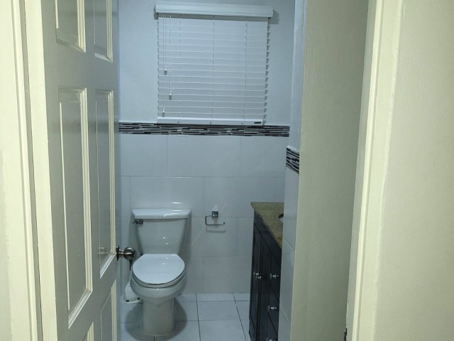 Apartment For Rent in KINGSTON 8, Kingston / St. Andrew Jamaica | [6]