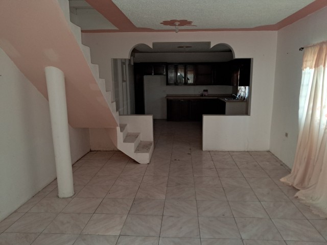 House For Sale in Christian Gardens, St. Catherine Jamaica | [2]