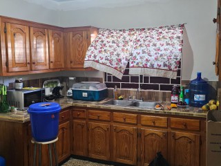 5 bed House For Sale – Patrick City, Kingston / St. Andrew, Jamaica