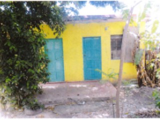 House For Sale in Tower Hill, Kingston / St. Andrew Jamaica | [3]