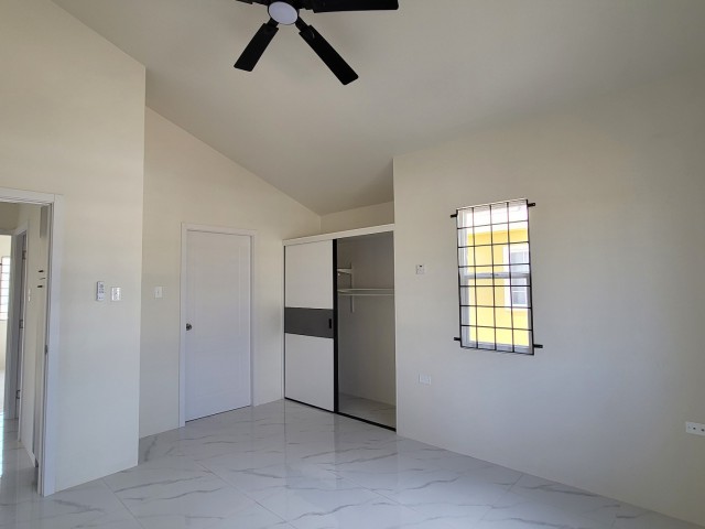 House For Sale in Phoenix Park Phase 2, St. Catherine Jamaica | [3]