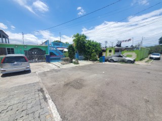 3 bed House For Sale in WESTCHESTER PORTMORE, St. Catherine, Jamaica