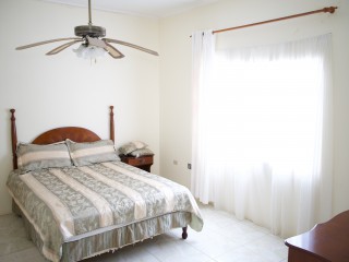 4 bed House For Sale in Santa Cruz, St. Elizabeth, Jamaica
