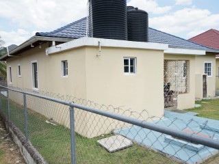 3 bed House For Sale in Santa Cruz, St. Elizabeth, Jamaica