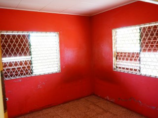 3 bed House For Sale in Santa Cruz, St. Elizabeth, Jamaica