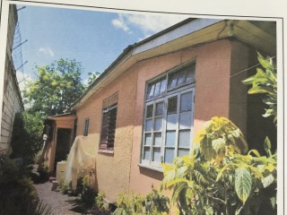 8 bed House For Sale – Kingston 5, Kingston / St. Andrew, Jamaica