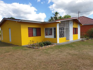 House For Sale in Osburnstore, Clarendon Jamaica | [7]