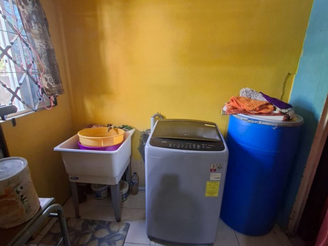 House For Sale in 4 West Greater Portmore, St. Catherine Jamaica | [4]