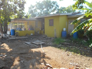 4 bed House For Sale in Lionel Town, Clarendon, Jamaica