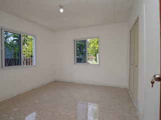 House For Rent in Leiba Gardens, St. Catherine Jamaica | [13]