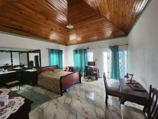 House For Sale in Johnson Hill Hellshire, St. Catherine Jamaica | [9]