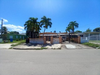 3 bed House For Sale in Mineral Heights, Clarendon, Jamaica