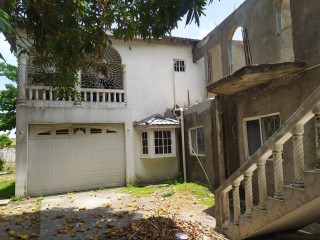 7 bed House For Sale in Spanish Town, St. Catherine, Jamaica