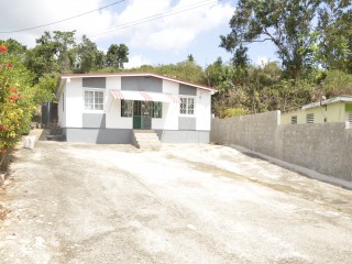 House For Sale in Chudleigh, Manchester Jamaica | [12]