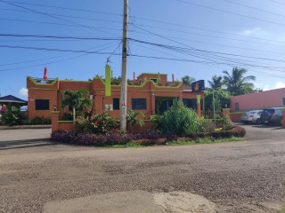 Commercial building For Sale in St Elizabeth, Manchester, Jamaica